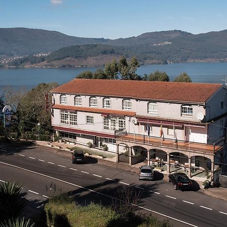 Hotel Santo Apostol Redondela Bagian luar foto